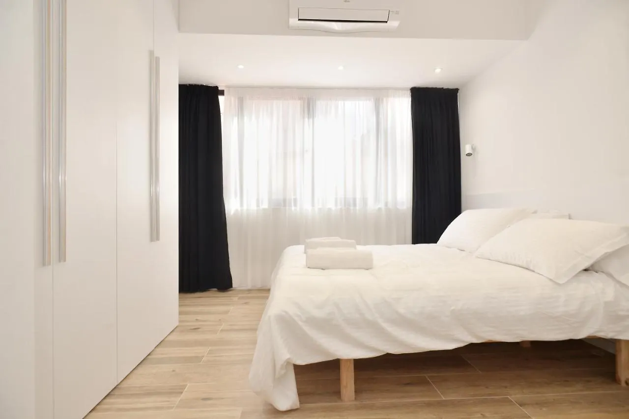 Tirana Central Apartments 0*,  Arnavutluk